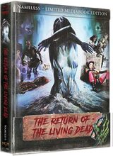 (Return of the Living Dead L.E. (4K/Blu-ray) (Wattiert)) Zwei tölpelhafte Angestellte eines medizinischen Warenlagers erwecken versehentlich eine Leiche wieder zum Leben, die von einem unstillbaren Hunger auf menschliche Gehirne geplagt wird. Zum Glück gelingt es ihnen, den allzu lebhaften Toten wieder einzuäschern. Doch als dessen traurige Reste auf einen nahegelegenen Friedhof geschwemmt werden, rüttelt das eine ganze Bande fleischfressender Zombies aus dem wohlverdienten ewigen Schlaf. Die Sargdeckel lüften sich - und nun geht der Totentanz erst richtig los! Artikelbild