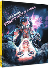 (Suspected Death of a Minor L.E. (+CD) (Cover A)) In einer Tanzhalle trifft der Polizist Paolo Germi (Claudio Cassinelli) auf die geheimnisvolle Marisa. Germi ahnt zu diesem Zeitpunkt noch nichts von dem Geheimnis, das Marisa mit sich trägt: ungünstige Umstände haben sie zur Prostitution gezwungen. Als Germi das Mädchen kurz darauf brutal ermordet auffindet, beschließt er, die Mörder zu jagen. Während seiner Ermittlungen gerät er immer tiefer in eine Welt voller Intrigen und Täuschungen, die ihn zu unkonventionellen Methoden am Rande der Legalität greifen lassen, was eine nicht enden wollende Spur aus noch mehr Leichen zur Folge hat. Artikelbild