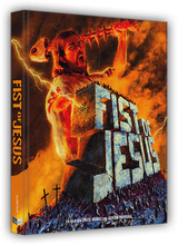 (Fist of Jesus (Kurzfilm) L.E. (DVD/Blu-ray) (Cover A)) Der Sohn Gottes, Retter der Welt und Erlöser, erhält während einer Predigt die Nachricht, dass Lazarus das Zeitliche gesegnet hat. Bei dem Versuch Lazarus wieder in das Reich der Lebenden zu befördern muss er leider feststellen, dass er diese Fähigkeit noch nicht perfekt beherrscht. Anstatt Lazarus wandeln nun die lebenden Toten auf Erden. Zusammen mit Judas gibt es nur einen Ausweg aus dieser göttlichen Apokalypse... Artikelbild