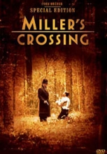 (Miller´s Crossing) Johnny Caspar meldet Ansprüche auf den Thron der Unterwelt an. Tom, der Freund des Gangsterbosses Leo, steht zwischen den Fronten. Er entscheidet sich für einen gewagten Plan und wechselt zu Caspar über. Damit zieht er sich den Haß Leos zu. Um seine Loyalität zu beweisen, soll Tom Bernie, den Bruder seiner Flamme Verna, in die sich auch Leo verliebt hat, töten. Er fingiert den Mord, wird aber fortan von Bernie erpreßt. Der Plan von Tom geht auf: Er lockt Johnny Caspar in eine Falle, wo dieser von Bernie erschossen wird, und tötet schließlich Bernie. Leos Position ist erneut gefestigt. Zu seinen Gunsten verzichtet Tom gar auf Verna. Artikelbild