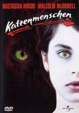 (Katzenmenschen) In der Rolle der Irena, einer jungen Frau, die gerade ihre Sexualität entdeckt, liefert Nastassia Kinski eine herausragende schauspielerische Leistung ab. Irena entdeckt die Liebe und findet heraus, dass diese Erfahrung für sie zwangsläufig tragische Konsequenzen hat. Die ungezügelte Leidenschaft der ersten romantischen Beziehung des Mädchens ist so stark, dass sie sich zunächst dem Chaos um sie herum - einschließlich der außergewöhnlichen Forderungen ihres Bruders (Malcolm McDowell) - entzieht und dabei doch ihrem Schicksal nicht zu entkommen vermag. In einem Stil gedreht, der so zeitlos wirkt wie der Mythos selbst, ist ´Katzenmenschen´ eine erotische Phantasie voller Leidenschaft und Schrecken, die eng mit der ersten Liebe der Hauptfigur verwoben sind. Begierde ... Leidenschaft ... Blut - ihre Lust macht sie zu ´Katzenmenschen´. Artikelbild