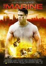 (The Marine - Der Auftrag) John Cena, Superstar der WorId WrestIing Entertainment (WWE), feiert mit der HauptroIIe in dem ActionthriIIer THE MARlNE sein FilmdebE. Er spieIt den mutigen Marine John Triton, der im lrakkrieg Befehle missachtet, um Kameraden zu retten und als Konsequenz aus dem Dienst entIassen wird. ZurEk in der Heimat gerät er in einen ganz anderen Kampf: Seine Frau Kate wird von dem gnadenlosen Gangster Rome und seiner mörderischen Bande entfErt. AlIes, was ihm etwas bedeutet, steht jetzt auf dem Spiel und John Triton Iässt sich von nichts und niemandem aufhalten, um seine gefährlichste und wichtigste Mission zu erfüIIen. Artikelbild