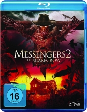 (Messengers 2 – The Scarecrow) John Rollins, ein einfacher Farmer, steht kurz vor dem finanziellen Ruin. Die Krähen vernichten seine Ernte, eine Zwangsversteigerung steht bevor und die Schulden häufen sich. Als er jedoch in der Scheune eine mysteriöse Vogelscheuche findet und sie gegen den Willen seines Sohnes aufstellt, scheint sich das Blatt zu wenden. Die Krähen sterben über Nacht, der Mais sprießt wieder, eine erfolgreiche Ernte steht bevor. Doch als rund um die Farm immer mehr Menschen auf unerklärliche Weise sterben, beginnt John zu verstehen, dass hier übernatürliche Mächte am Werk sind ... Artikelbild