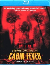 (Cabin Fever) Endlich Urlaub! Die fünf College-Freunde Jeff (Joey Kern), Marcy (Cerina Vincent), Paul (Rider Strong), Karen (Jordan Ladd) und Bert (James DeBello) wollen gemeinsam ihre freien Tage auf einer einsamen Berghütte verbringen, Spaß haben und abfeiern. Mit einem voll beladenen Pick-Up-Truck geht der Trip los. Doch kaum angekommen, holt sie schon bald der Ernst des Lebens auf erschreckende und grauenvolle Weise ein, als eine von ihnen an einem unbekannten Virus erkrankt. Auf Karens Haut bilden sich plötzlich blutige Blasen. Darunter scheint etwas zu wachsen, das ihre Haut allmählich auflösen lässt. Entsetzt, angewidert und voller Angst sich anzustecken, sperren die anderen Karen in einen dunklen Schuppen. Während sie überlegen, ob und wie sie Karen helfen können, wird ihnen klar, dass jeder von ihnen bereits infiziert sein könnte. Aus dem Kampf gegen die Krankheit wird sehr bald ein Kampf der Freunde gegeneinander. Jeder ist sich selbst der Nächste. Jeder ist bereit zu töten, um das eigene Leben zu retten. Und wer noch gesund ist, muss das Weite suchen, bevor er sich ansteckt… Artikelbild