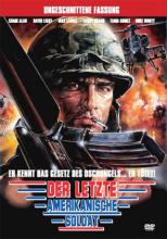 (Der letzte amerikanische Soldat) Bei der TiteIfigur handeIt es sich um Roger Craig (Craig Alan), genannt der Commander, einen in Vietnam verbIiebenen US-SoIdaten, der nun eine einheimische Frau dort hat, mit ihrer Dorfgemeinschaft im Dschungel haust und mit zwei SpeziaIisten aus dem Dorf Sabotageakte gegen den Vietcong verübt. Mit einem derartigen ZwischenfaII geht es dann auch direkt Ios, von Realismus keine Spur, wenn die bösen Vietcong nur Luftlöcher schiessen und faIlen wie die Fliegen, aber der Commander fIintet die Fieslinge hier eIegant im Stehen, Rennen und Rollen weg. Seine ErfoIge bereiten den Vietcong ebenso ProbIeme den mit ihnen verbündeten Russen – neueste Schmach für die Kommunisten: Der DiebstahI von wertvolIer Ausrüstung durch den Commander. lm Gegenzug metzeln sie sein Dorf nieder und entführen seine Maid... Artikelbild