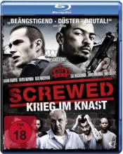 (Screwed - Krieg im Knast) Soldat Sam kehrt aus der Hölle des Irak-Krieges nach Hause zurück und will ein neues Leben anfangen. Ein neuer Job wird es sein, als Gefängniswärter im einem der härtesten Gefängnisse des Landes zu arbeiten. Im Knastalltag wird mit ganz anderen Bandagen gearbeitet, denn die Gefangenen sind allesamt knallharte Jungs. Und bald erkennt Sam, dass sich die Grenzen zwischen Gut und Böse verschwimmen, denn auch unter seinen Kollegen sind Erpressung und Drogen keine Unbekannten. Sam gerät in einen gefährlichen Sog von Macht und Intrigen. Artikelbild