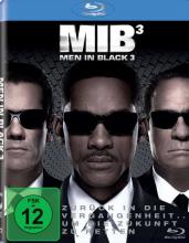 (Men in Black 3) Denn in den 15 Jahren, die J bereits bei den Men in Black war, hat er zwar schon so einige unerklärliche Dinge gesehen, aber nichts, nicht einmal die Aliens, macht ihn regelmäßig so perplex wie sein ironischer und wortkarger Partner. Doch als K`s Leben und das Schicksal des ganzen Planeten auf dem Spiel stehen, muss Agent J eine Zeitreise in die Vergangenheit unternehmen, um alles wieder einzurenken. Dabei findet J heraus, dass es im Universum Geheimnisse gibt, in die K ihn nie eingeweiht hat - Geheimnisse, die sich ihm offenbaren, als er sich mit dem jungen Agenten K zusammentut, um das Leben seines Partners, die Agentur und die Zukunft der ganzen Menschheit zu retten. Artikelbild