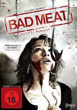 (Bad Meat) Die Problem-Teenager Billy, Tyler (Dave Franco, „Superbad“), Mark, Rose, Kelly und Estelle werden von ihren Eltern in das Camp „Hardway“ geschickt, wo sie Disziplin lernen und auf den rechten Weg zurückgeführt werden sollen. Das mit dem „rechten Weg“ stimmt aber leider nur zu gut, denn der Ausbilder Kendrew (Mark Pellegrino, „Das Vermächtnis der Tempelritter“) und seine Helfer stellen sich als eine Gruppe von Nazis heraus, die nicht nur die Jugendlichen mehr als notwendig drangsalieren, sondern auch den Koch des Camps terrorisieren. Dieser hat irgendwann genug und verschwindet aus dem Camp, doch zum Abschied kocht er der Truppe eine Mahlzeit aus verdorbenem Fleisch. Dieses Fleisch hat es in sich, denn Kendrew und seine Helfer werden nach dem Verzehr zu Kannibalen, was die Probleme für die Teenager plötzlich deutlich größer werden lässt… Artikelbild