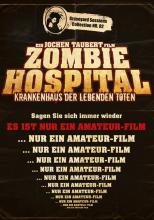 (Zombie - Hospital) Mit dem Arzt im städischen Hospital stimmt etwas nicht… Im zweiten Weltkrieg, als Arzt der NAZIS, fand er durch Zufall das Serum des EWIGEN LEBENS. Um es dem Feind nicht in die Hände fallen zu lassen, versteckte er das Serum in einer alten Uhr. Leider ging diese in den Wirren des Krieges verloren und so ist der deutsche Arzt auch jetzt noch, in der Neuzeit, auf der Suche nach dem Mittel, das ewiges Leben verspricht. Er selbst und sein Gehilfe, ein Feldmarschall aus dem Krieg, leben ewig. Ebenso ein Soldat, der die Uhr im Krieg wiederbeschaffen sollte. Doch bei schon toten Personen ist die Wirklichkeit verheerend - Sie werden durch das Mittel zu seelenlosen ZOMBIES. Doch der Arzt nimmt diese `kleine Nebenwirkung` gerne in Kauf und sucht fieberhaft nach dem Soldaten von Damals, da dieser immer noch im Besitz der Uhr sein muss. Die Suche nach der Uhr mit dem Serum zieht eine blutige Schneise durch das Land und der Pfad der Verwüstung ist gesäumt von Leichen...und Untoten. Artikelbild