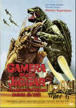 (Gamera gegen Jiggar / Frankensteins Dämon bedroht die Welt) Bei einer Ausgrabung auf einer Insel wird eine uralte Statue gefunden und mit nach Osaka genommen. Durch das Entfernen des Relikts wird das Monster Jiggar befreit, das sich alsbald auf den Weg nach Japan macht. Gamera, die menschenfreundliche Riesenschildkröte, versucht es zu verhindern, doch dies misslingt natürlich. Als Jiggar Osaka angreift stellt sich ihm Gamera erneut in den Weg, wird dabei aber schwer verwundet und droht zu sterben, weil ein Ei von Jiggar beim Kampf in die Schildkröte eingedrungen ist und nun ein Jiggar-Baby von innen heranwächst. Mit Hilfe eines Mini-U-Boots dringen die beiden Jungen Hiroshi und Tommy in den Körper des guten Ungeheuers ein und versuchen Gamera wiederzubeleben... Artikelbild
