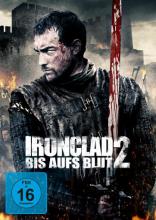 (Ironclad 2 - Bis aufs Blut) England im 13. Jahrhundert. In der brutalsten Zeit den Mittelalters muss sich die Familie De Vesci auf ihrer Burg gegen die blutrünstigen keltischen Stämme verteidigen, die alles abschlachten, was ihnen auf ihren Raubzügen in den Weg kommt. Als der Sohn des Kelten-Häuptlings jedoch in einer brutalen Schlacht ums Leben kommt, sind die Kelten auf blutige Rache aus. Der Sohn des Familienoberhaupts, Hubert De Vesci, macht sich im Schutz der Nacht auf den Weg, Hilfe zu holen, um die Chancen seiner Familie zu gewähren. Die Hoffnung liegt auf seinem Vetter Guy, der jedoch unter den Taten seiner Vergangenheit als kaltblütiger Söldner leidet ... Artikelbild