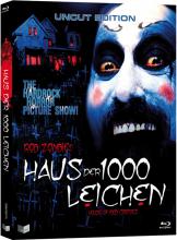 (Haus der 1000 Leichen) Mary, Jerry, Denise, Bill reisen durch das Land um einen Reiseführer zu schreiben. Als sie bei Captain Spaulding´s `Museum of Monsters and Madmen` halt machen zeigt ihnen dieser sein Museum in Form einer Geisterbahn. Fasziniert vom irren Killer Dr. Satan, der ganz in der Nähe getötet wurde, lassen die 4 sich den Weg erklären. Auf dem Weg dorthin lesen sie die Anhalterin Baby Firefly auf, welche sie vorher nach Hause bringen wollen. Eine Autopanne zwingt sie zur Übernachtung bei der seltsame Familie, die eine Halloweenparty schmeißt und danach ganz andere Dinge mit den vier Teenagern vor hat.... Artikelbild