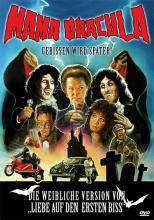 (Mama Dracula) Oscar-Preisträgerin Louise Fletcher (`Einer flog übers Kuckucksnest`, `Der Exorzist 2`) ist als `Mama Dracula` zu sehen, die seit vier Jahrhunderten jährlich ihren 40. Geburtstag feiert, weil sie regelmässig in Jungfrauenblut badet. Auf der Suche nach Opfern helfen ihre tollpatschigen Zwillingssöhne Vlad und Lad. Aber ein raffinierter Inspektor (Euro-Legende Jess Hahn, `Topkapi`) und seine Assistentin (Kultschauspielerin Maria Schneider aus `Der letzte Tango in Paris`) haben sich bereits an ihre Spur geheftet, um ihr den Garaus zu machen... Artikelbild