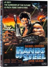 (Paco - Kampfmaschine des Todes L.E. (DVD/Blu-ray) (Cover B)) Der Boss des High-Tech Konzern Turner hat ein Problem - einen lästigen Reformpolitiker, der seinen Waffengeschäften im Weg stehen könnte. Deswegen schickt er den kybernetisch erweiterten Killer Paco, damit dieser den unliebsamen Widersacher aus dem Weg räumt. Doch Pacos menschlicher Teil weigert sich, den Auftrag auszuführen. So wird er zum Ziel eines brutalen Killerkommandos, das ihn quer durchs ganze Land jagd. Im abgelegenen Hotel der hübschen Linda findet Paco Unterschlupf, doch die unaufhaltsame Liquidierungstruppe ist ihm bereits dicht auf den Fersen und bedroht nun nicht nur ihn. Italo-Legende Sergio Martino inszenierte diesen rasanten Sci-Fi-Actionthriller mit diversen Genrelegenden wie George Eastman (Man-Eater) und John Saxon (Nightmare on Elm-Street). Erstmalig restauriert und ungekürzt auf DVD in deutscher Sprache. Artikelbild