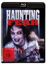 (Haunting Fear) Die attraktive Victoria Munroe leidet unter der ständigen Angst, lebendig begraben zu werden und wird Nacht für Nacht von Alpträumen geplagt. Ihr Ehemann Terry kümmert sich kaum um sie, denn er braucht dringend Geld für den Kredit-Hai Visconti. Seine Sekretärin und Geliebte Lisa hat daher die teuflische Idee, Victoria in den Tod zu treiben, um an ihr Geld zu kommen.
Inzwischen hat sich aber Viscontis Geldeintreiber Trent mit Victoria angefreundet. Eigentlich sollte er nur feststellen, ob Terry zahlungsfähig ist. Doch dabei hat er sich in die stille Schönheit verliebt. Trent beobachtet misstrauisch das eigenartige Treiben von Terry und Lisa, die von seiner Existenz keine Ahnung haben. Als sie sich schon sicher sind, dass ihnen Vicky zukünftig nicht mehr im Wege stehen wird, erleben sie eine grausame Überraschung ... Artikelbild
